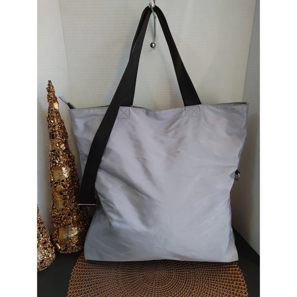 Athleta Dorbs Deux Tote Bag - Picture 5 of 10